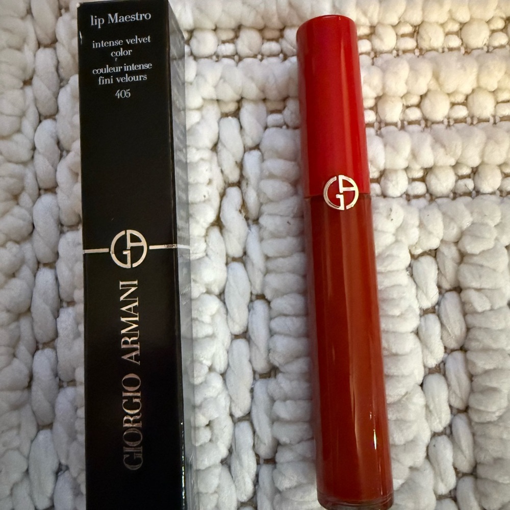 Giorgio Armani Lip Maestro Sultan 405 in Bold Red